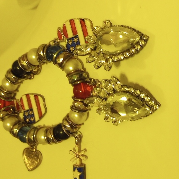 Pretty brclece - Picture 1 of 1